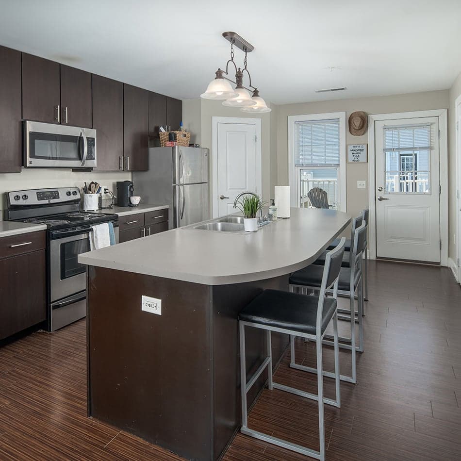 Avenue-Orono-Kitchen